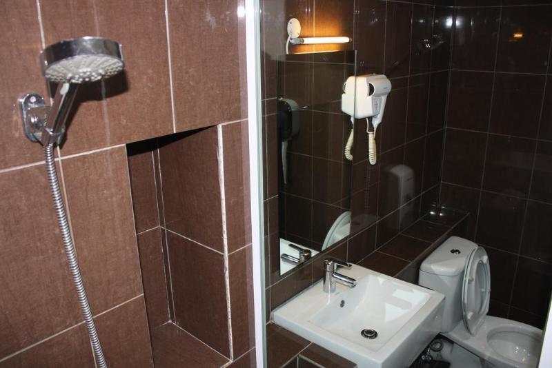 Walk Inn Мірі Екстер'єр фото
